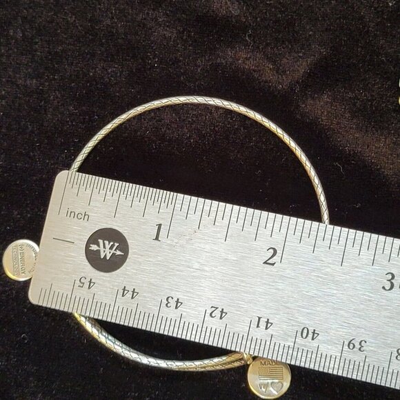 Alex and Ani Bracelet Green Beaded Bangle Set Silver Tone Missing Dragonfly - Picture 8 of 13